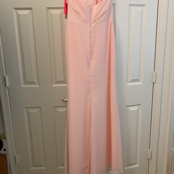 Blush Pink Hayley Paige Bridesmaid Dress | Formal Dress | Size 8 - Picture 2 of 6